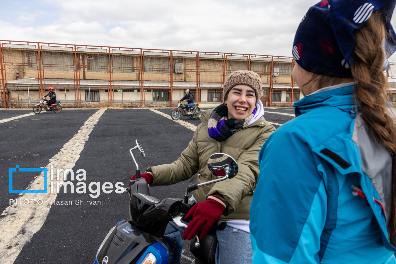 موتورسواری زنان