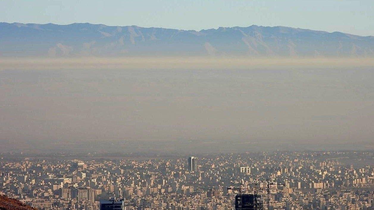 تصویری عجیب از آلودگی هوای مشهد 2