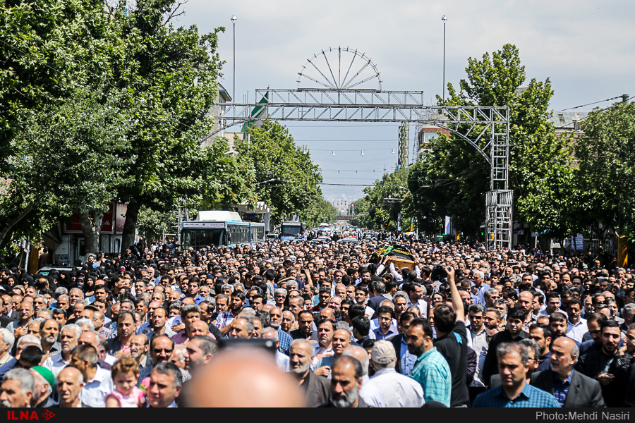 مراسم تشییع پیکر حجت‌الاسلام سیدمهدی طباطبایی