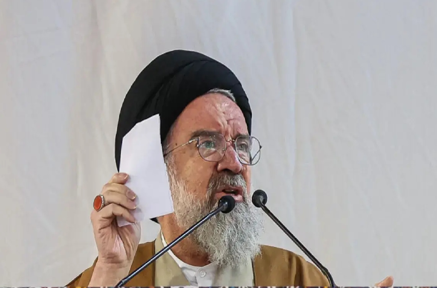 احمد خاتمی: موشکهای ایران موجب تسلیم آمریکا و اسرائیل شدند / غنی سازی هسته ای، حرف ملت است 2