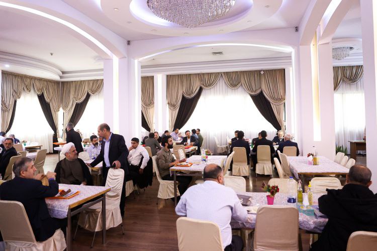 مسعود پزشکیان با کارکنان ناهار خورد + عکس 3