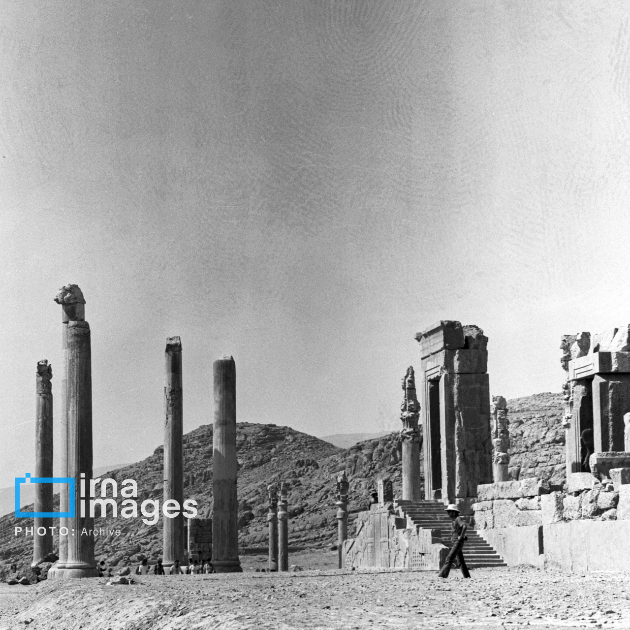 تحت جمشید در دهه 40 