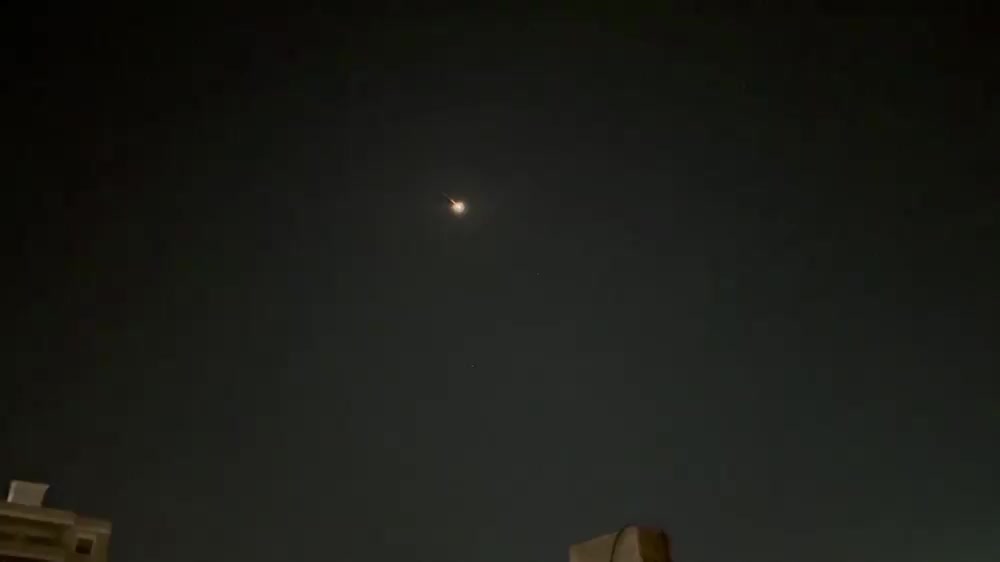 شب سیاه تل‌آویو؛ تصاویر موشک‌های سپاه در آسمان اسرائیل به روایت رسانه‌های مهم جهان + عکس 9