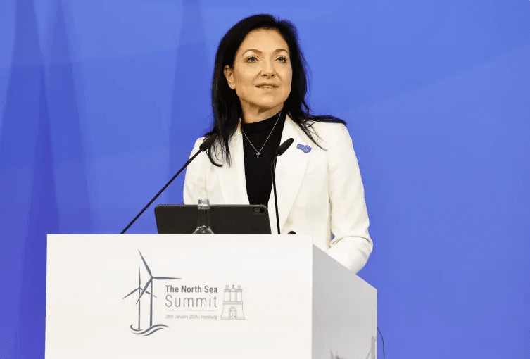 6e0d44dc6fbf4cc091b28880ab715981