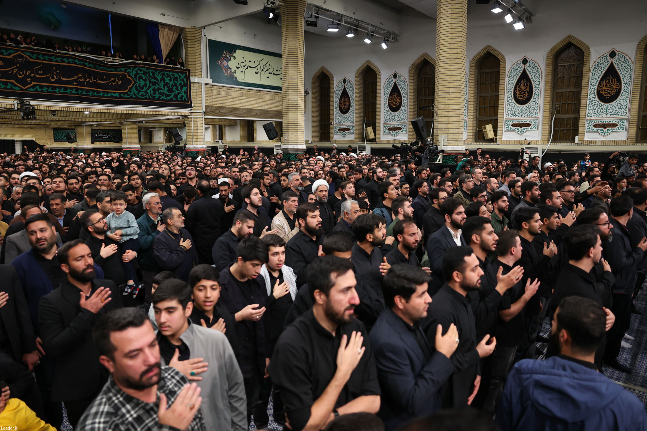 عزاداری شهادت حضرت زهرا (س) در حسینیه امام خمینی