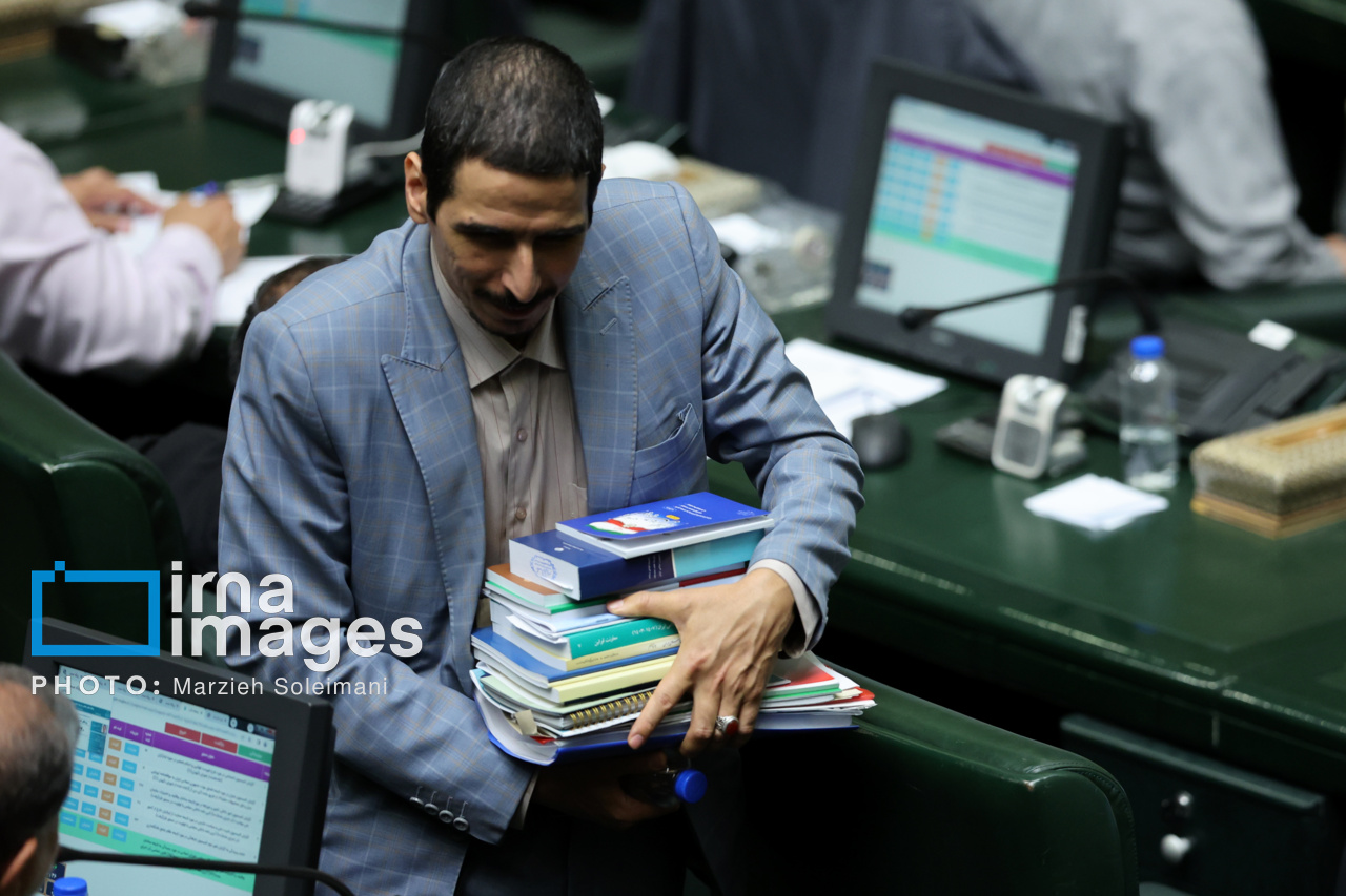 تصاویر | بهارستانی‌ها در قاب عکاسان 8