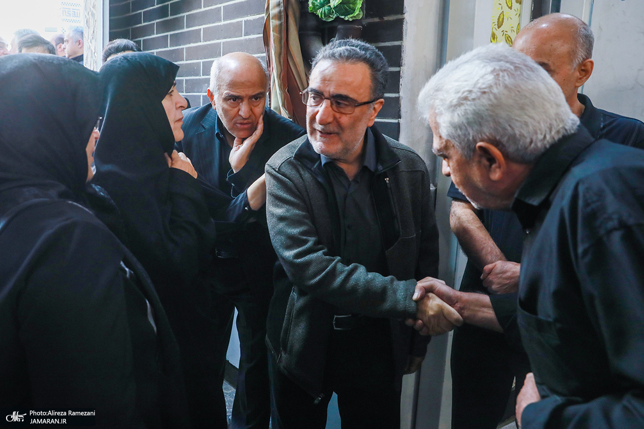 تشییع برادر مصطفی تاجزاده