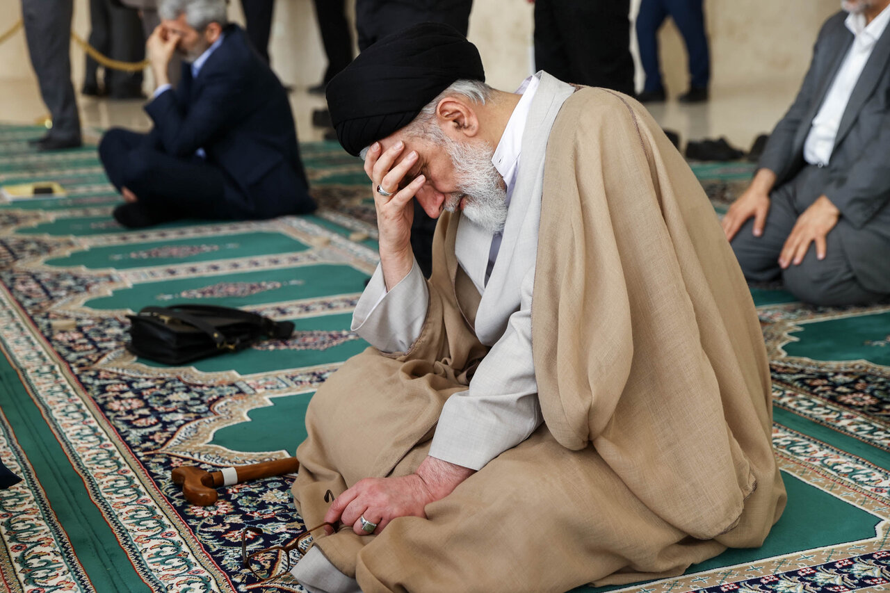 تصاویری از وزیر اطلاعات در مراسم ختم مادر یک نماینده مجلس 4