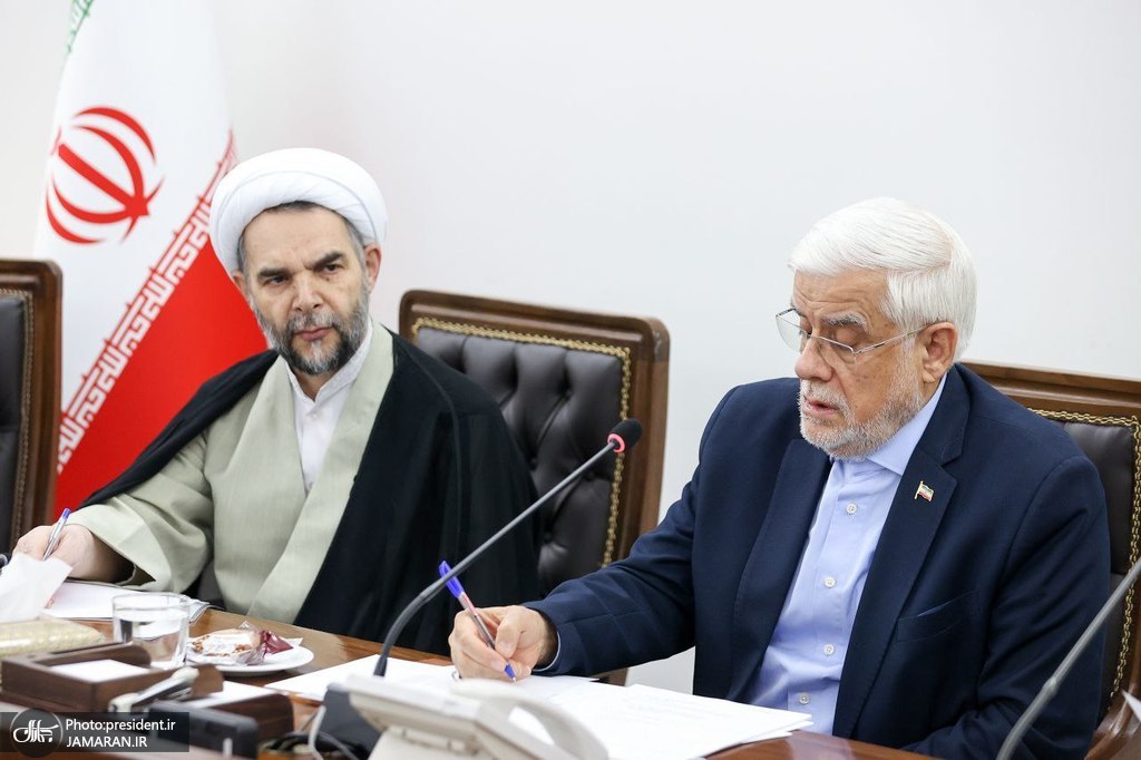 عارف: تأمین کالاهای اساسی و ذخایر راهبردی کشور در اولویت دولت است / تخصیص ارز بهموقع انجام شود 2