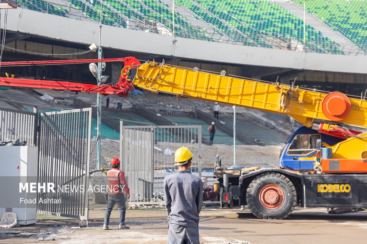 تعمیر ورزشگاه آزادی