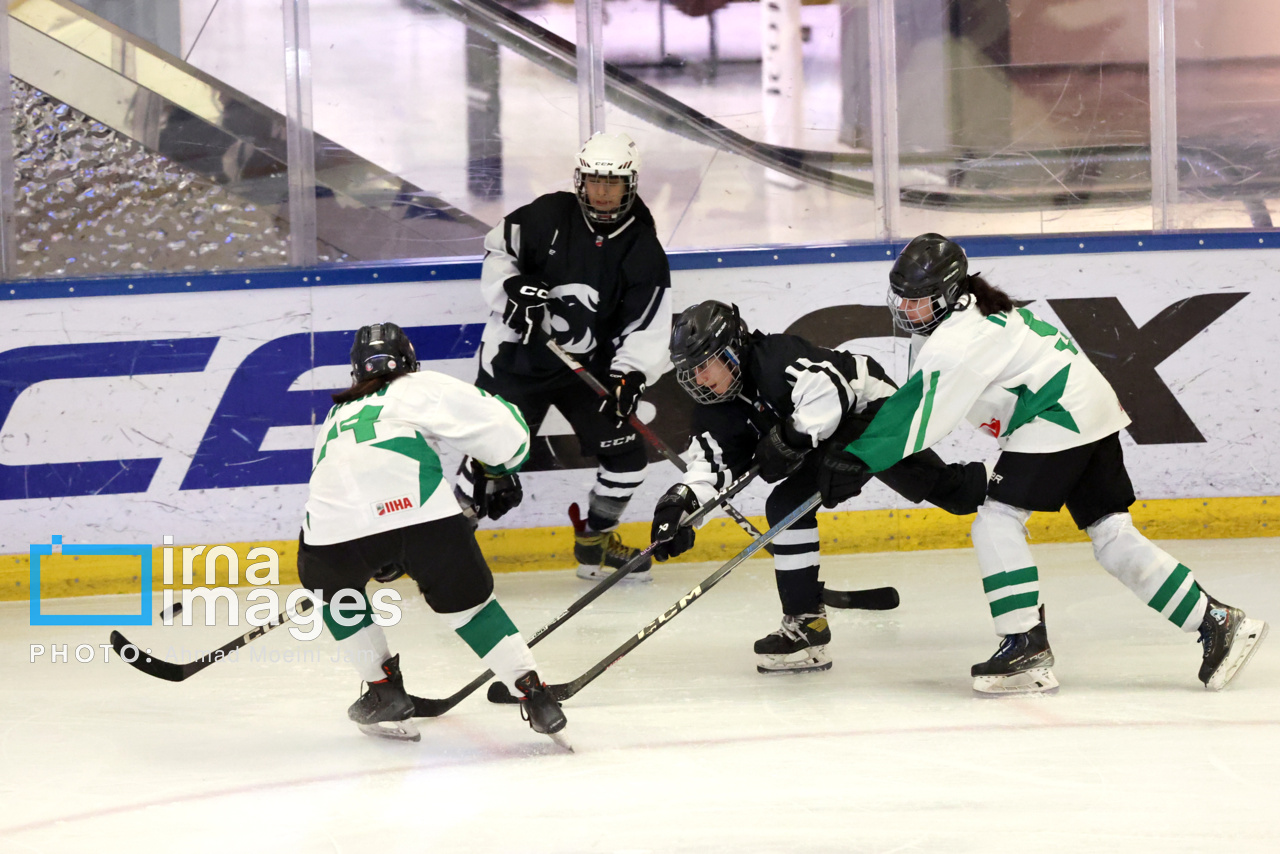 هاکی روی یخ دختران