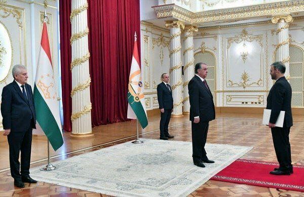 تقدیم استوارنامه سفیر جدید ایران به رئیس‌جمهور تاجیکستان