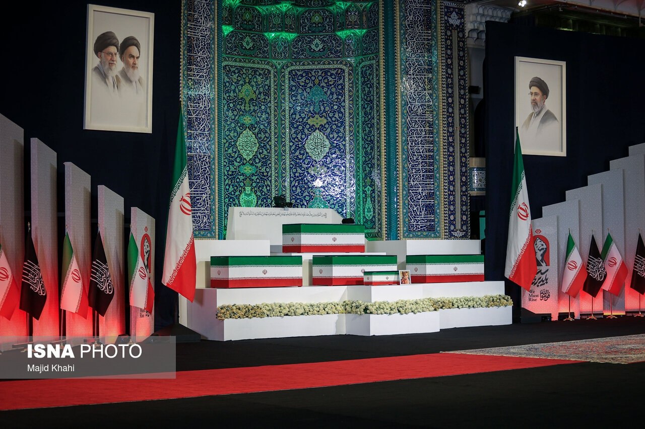 تشییع رهبر شهید