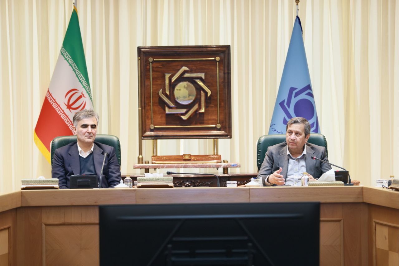 همتی و فرزین