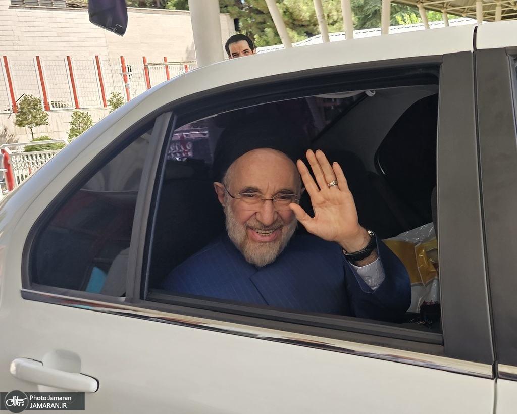 کدام چهرههای سیاسی و فرهنگی به عیادت سید محمد خاتمی رفتند + تصاویر 6
