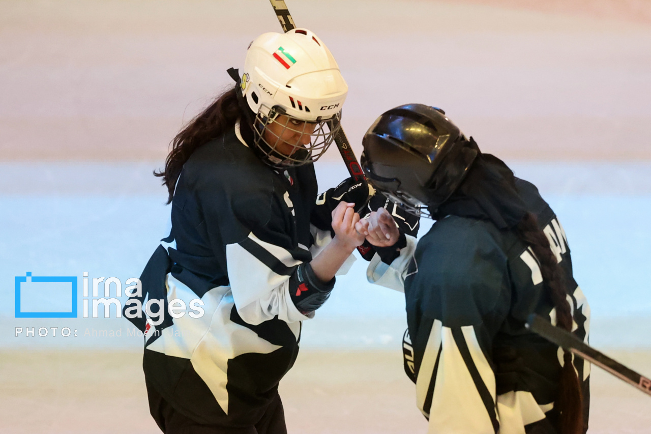 هاکی روی یخ دختران