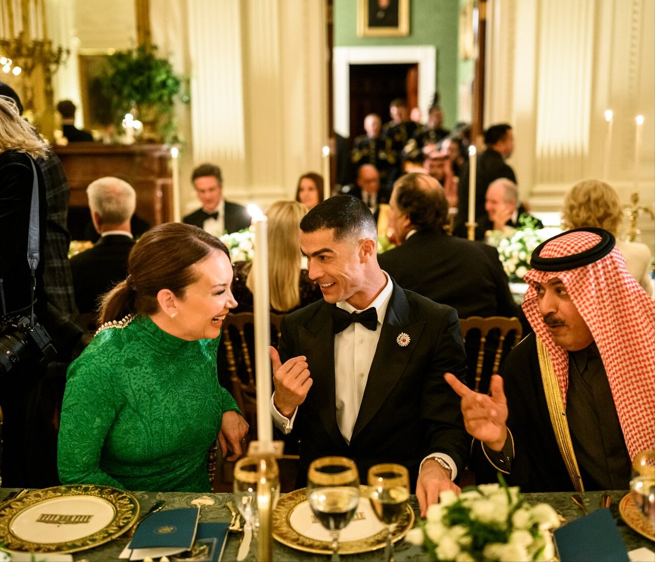 ادعای عجیب وزیر ترامپ درباره رونالدو / در کاخ سفید او را نشناختم / بچه‌هایم حسابی خجالت کشیدند + عکس 2