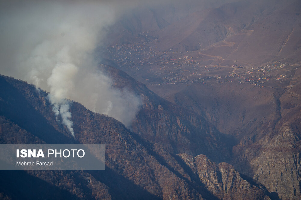 تصاویر | نبرد الیت با شعله‌ها 2