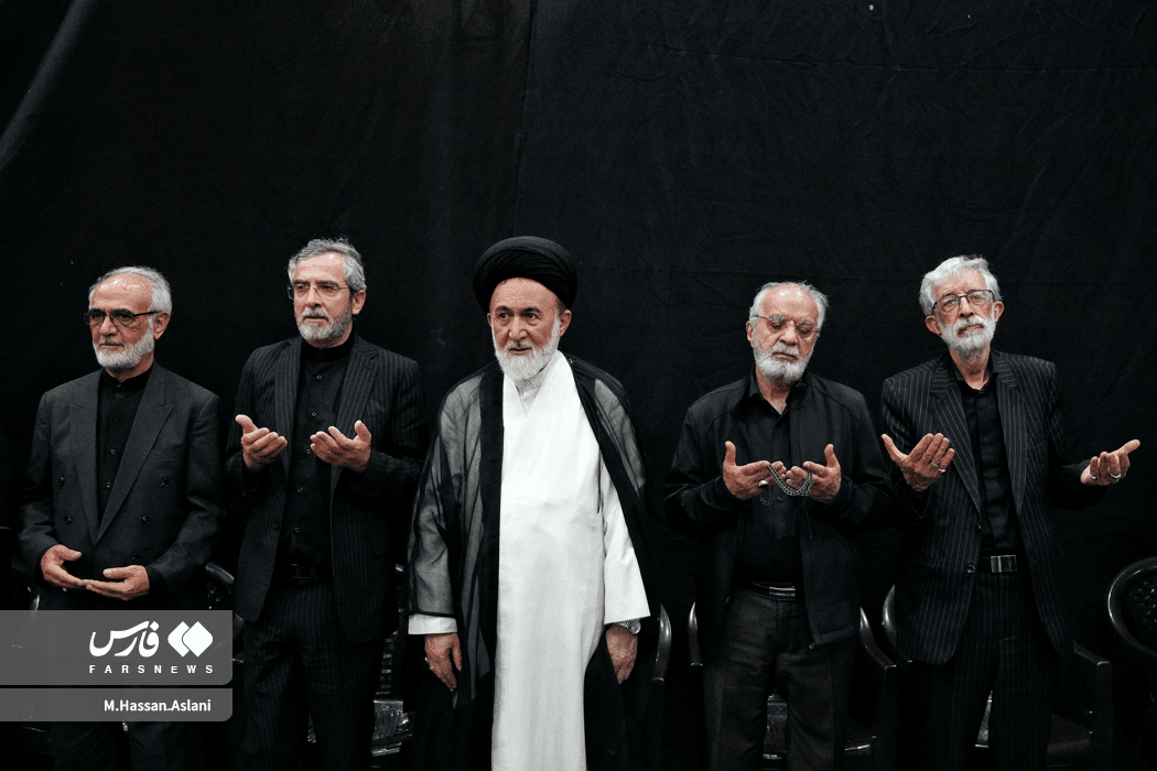 مراسم یادبود شهدای خانواده رهبر انقلاب