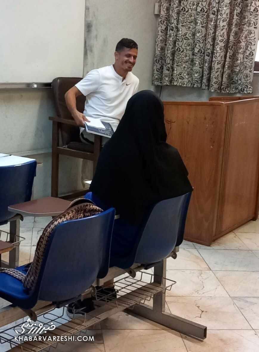 وریا غفوری مراقب