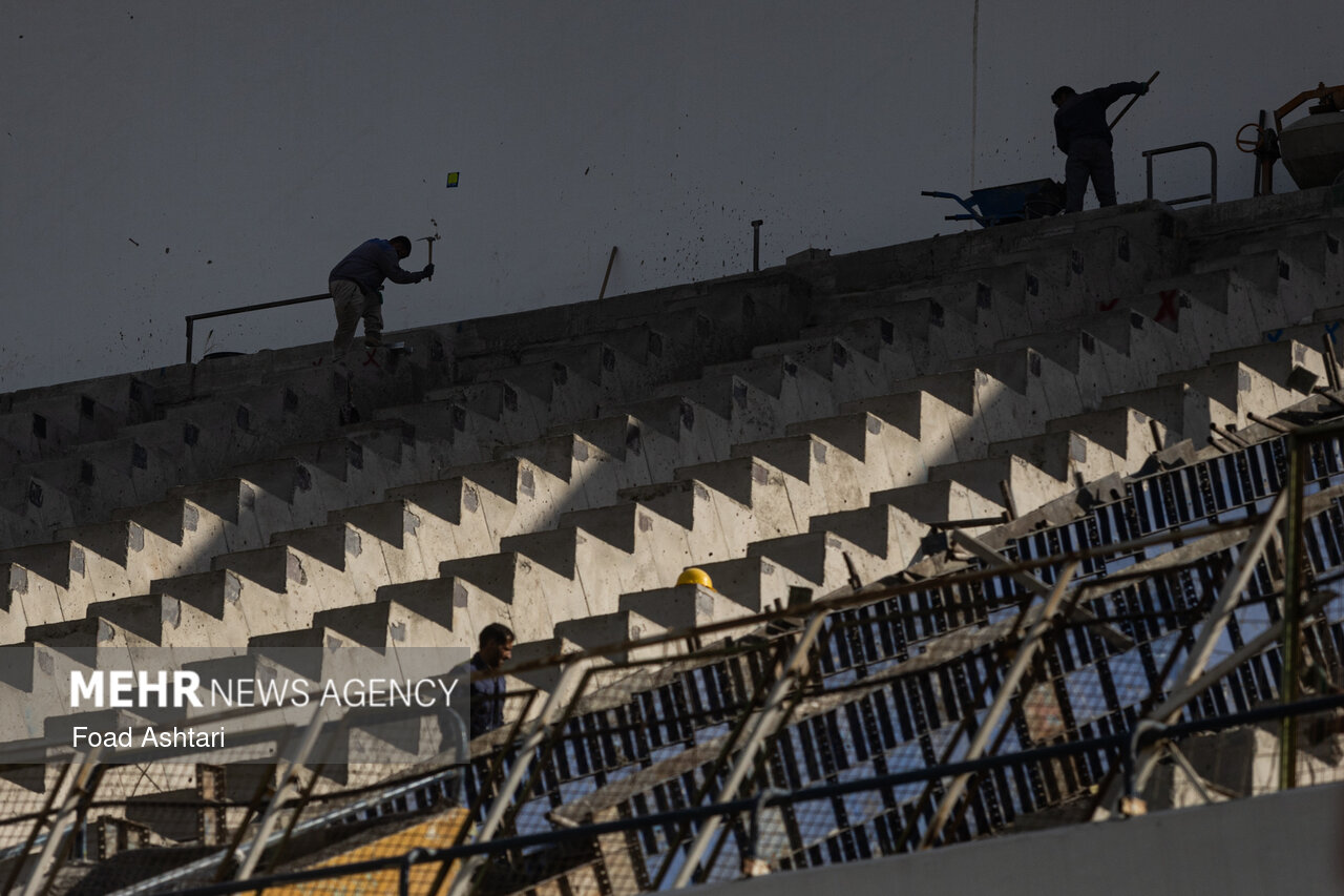 تعمیر ورزشگاه آزادی