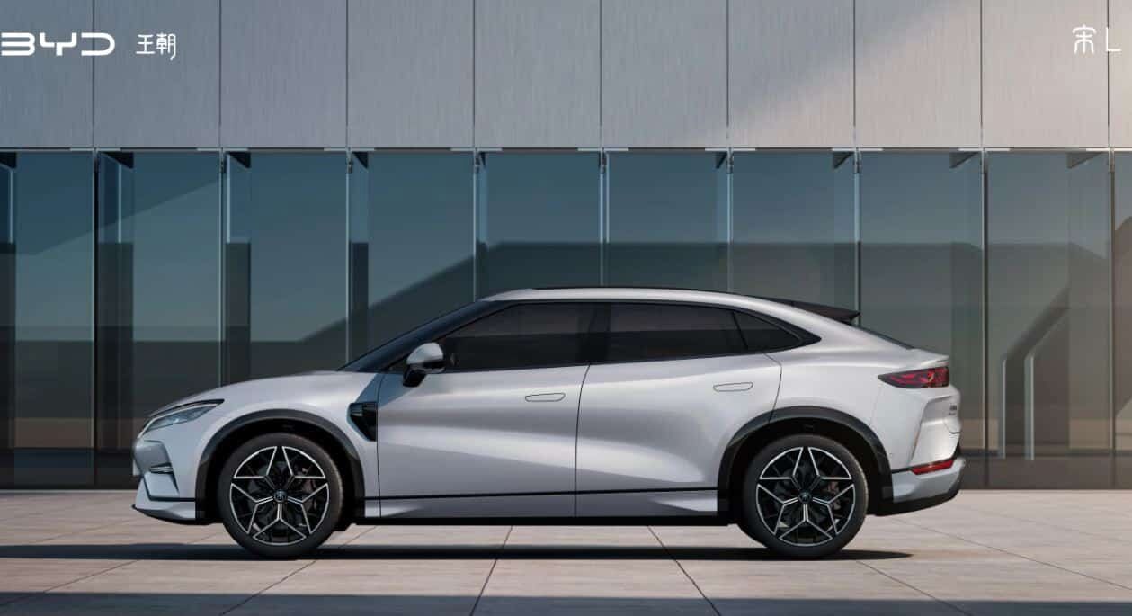 این کراساور چینی شکل پورشه است!/عکس