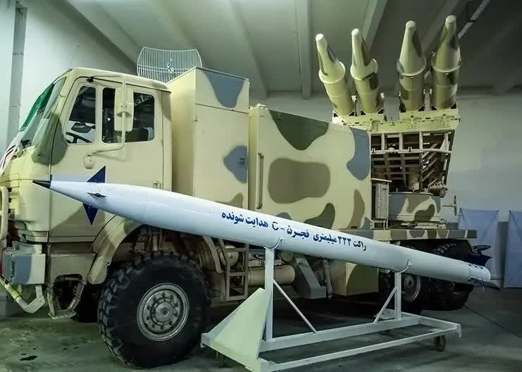 Iranian_Fajr-5_Rocket_by_tasnimnews