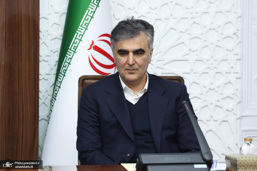 آخرین تصویر از محمدرضا فرزین در هیئت دولت پزشکیان + عکس