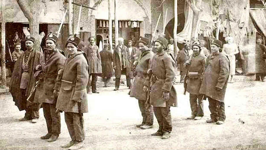 عکسی هایی از ارتش ایران در دوره قاجار