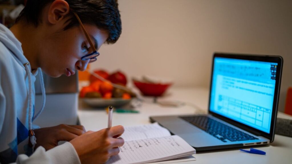 آموزش آنلاین