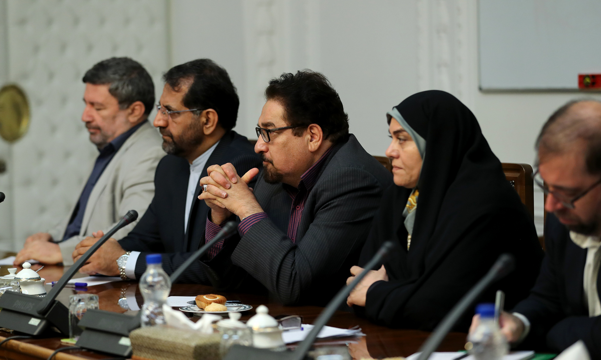 دیدار روحانی با اعضای فراکسیون امید