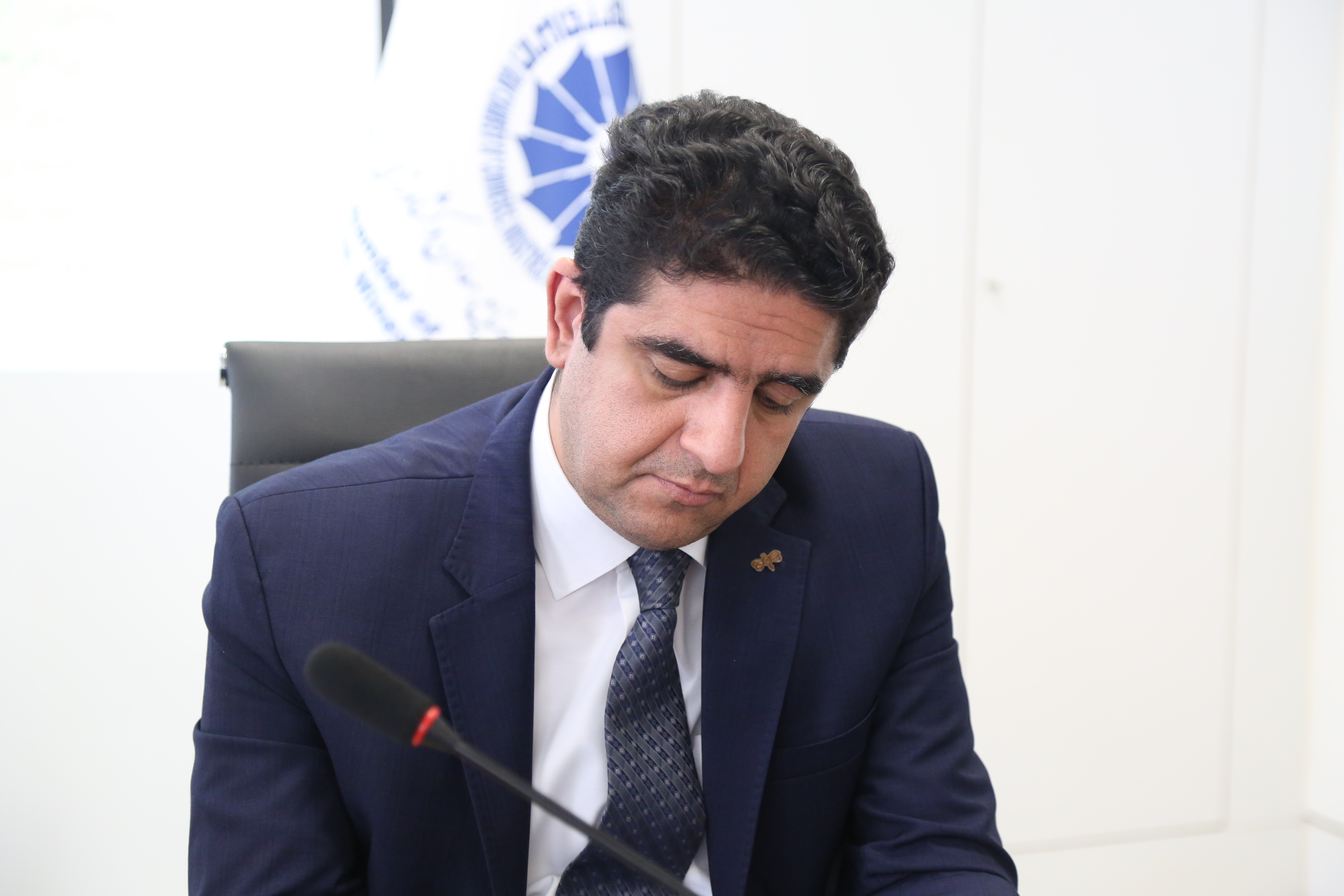 فرشید شکرخدایی