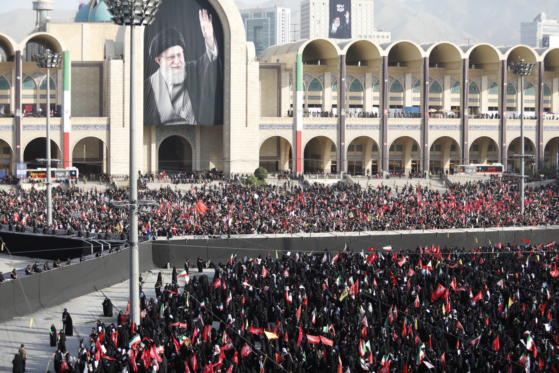 مراسم تشییع پیکر رهبر انقلاب