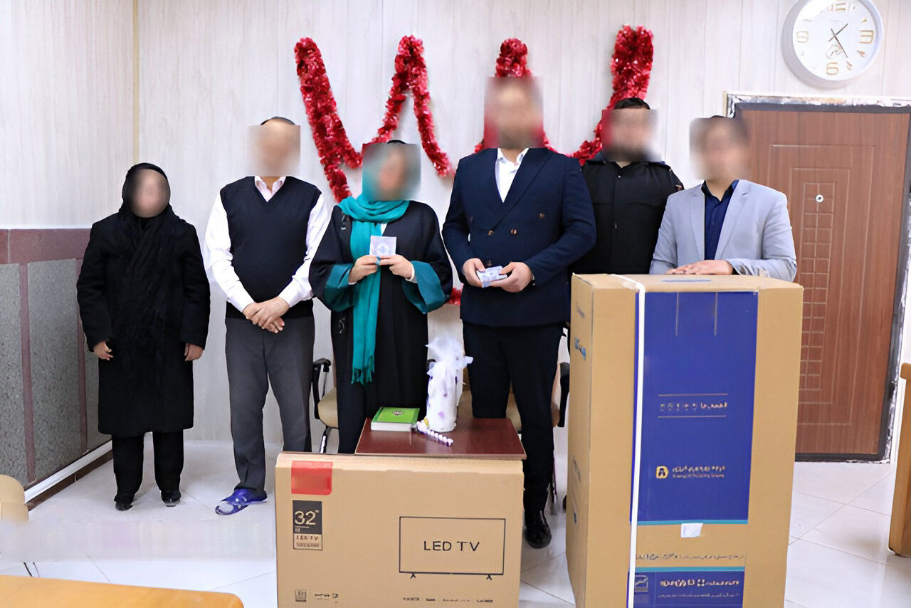 ازدواج خبرساز دو زندانی در زندان قزلحصار + عکس 2