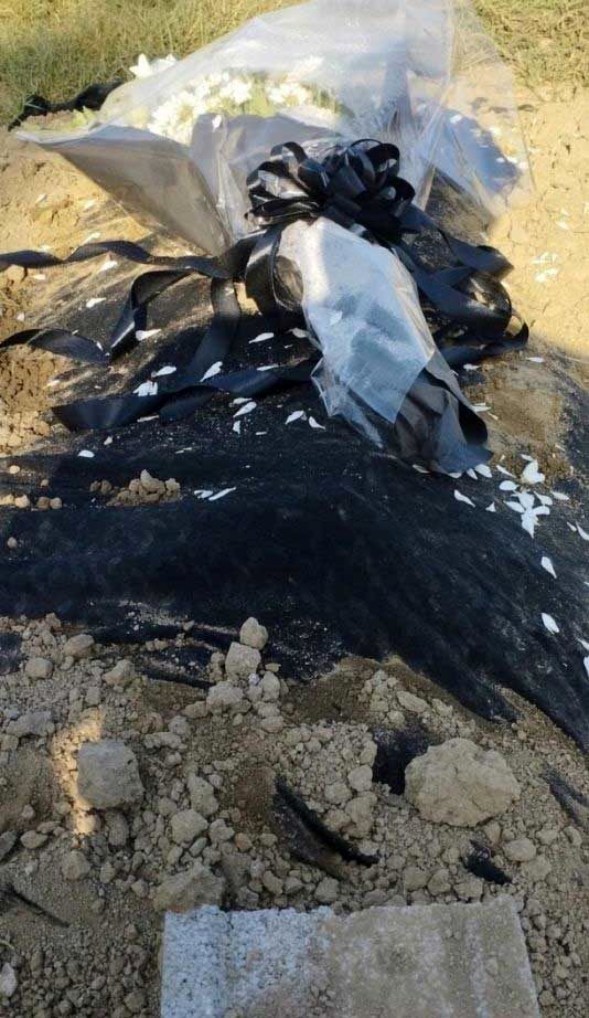 عکسی از مزار «جواد روحی» که وایرال شد 