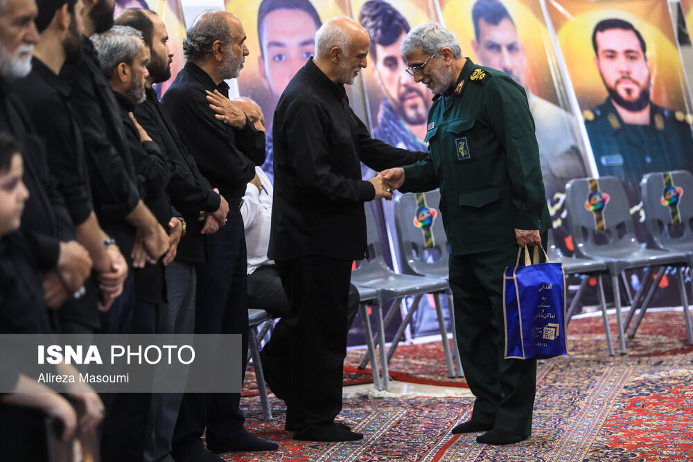 چهره خندان سردار فدوی در یک مراسم / علی لاریجانی و زینب سلیمانی هم بودند 4
