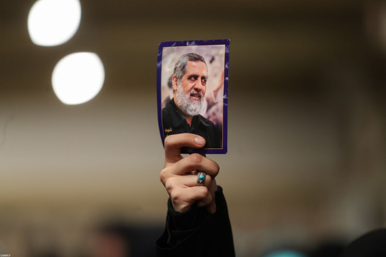 حاشیه هایی از دیدار هزاران نفر از زنان و دختران با رهبر انقلاب + عکس 3