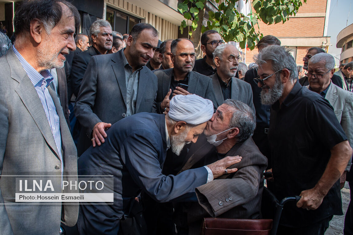 مراسم تشییع پیکر «احمد ناطق‌نوری»