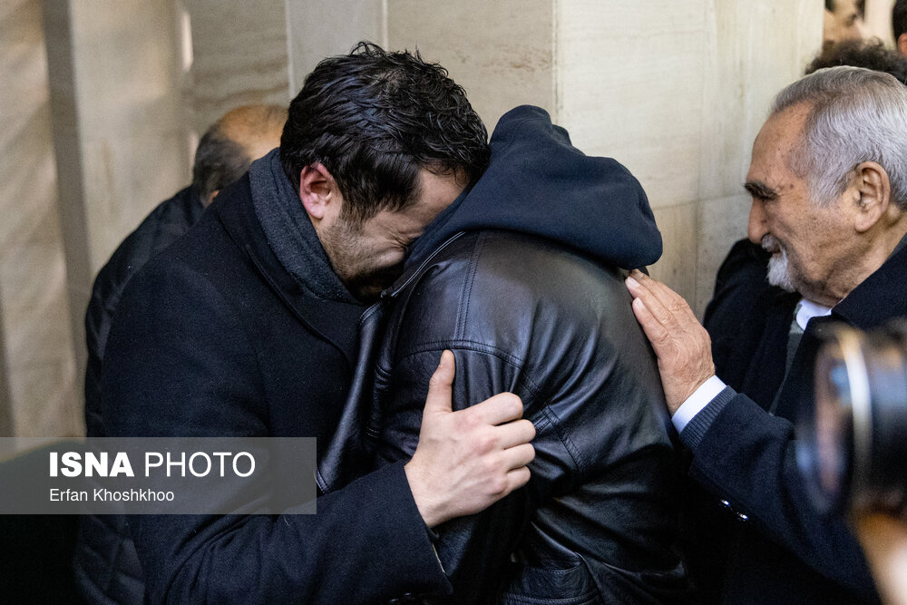 مراسم ترحیم اشرف بروجردی