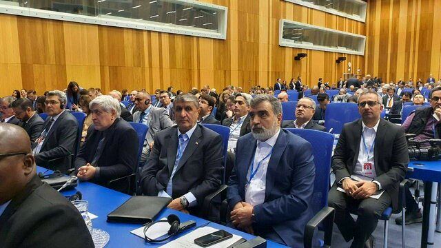 رئیس سازمان انرژی اتمی وین را به مقصد تهران ترک کرد