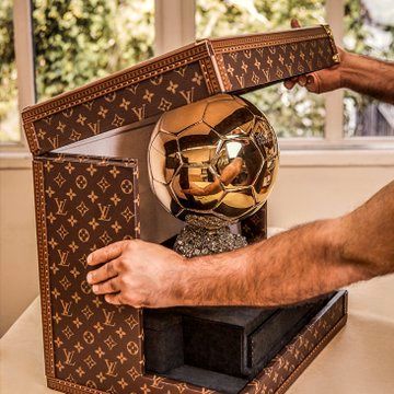 عکس| توپ طلای هشتم مسی در جعبه سوپرلاکچری