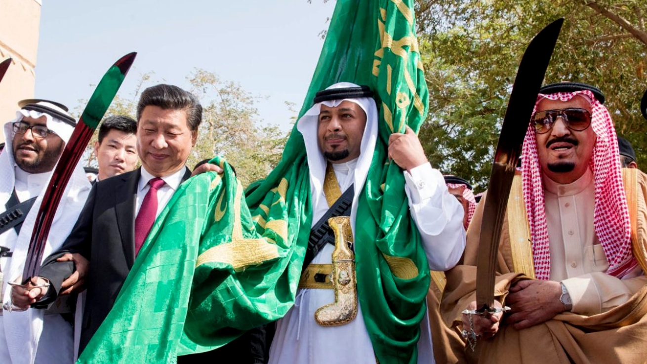 Xi-Jinping-i-Saudi-Arabia-2016-sammen-med-kong-Salman-bin-Abdulaziz-cropped