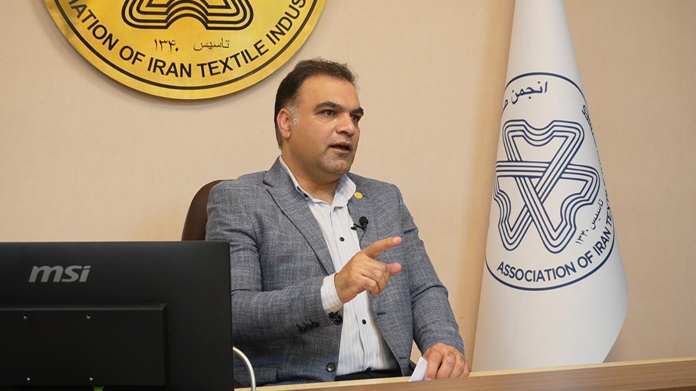 از بنگلادش تا بازار تهران؛ لباس استوک با یک دلار می‌آید، تولیدکننده ایرانی با دست بسته می‌جنگد | امامی: صنعت نساجی در خطر است 3