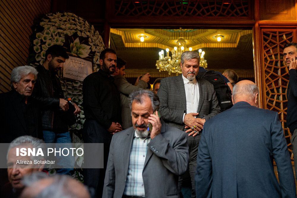حضور فعالان اصلاح‌طلب در مراسم ختم برادر تاج‌زاده / از عباس عبدی و کرباسچی تا عبدالله نوری و بهزاد نبوی + عکس 6