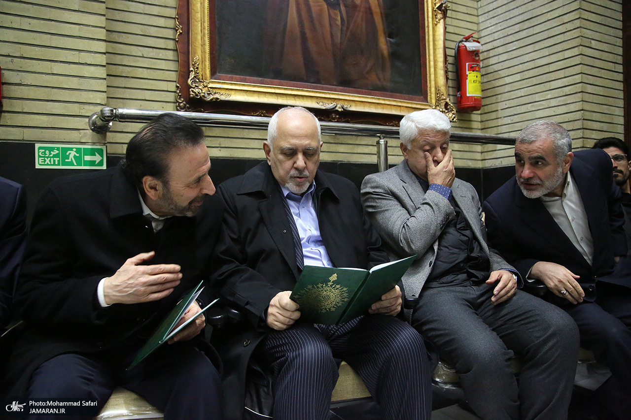 مراسم+ترحیم+مادر+محمد+شریعتمداری