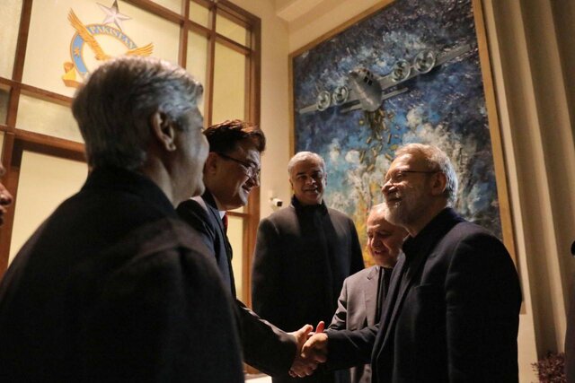 نخستین تصاویر از علی لاریجانی در پاکستان / همکاری‌های ایران و پاکستان به صلح منطقه کمک می‌کند 3