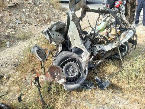 بقایای خودروی ساخت ایران در یک تصادف