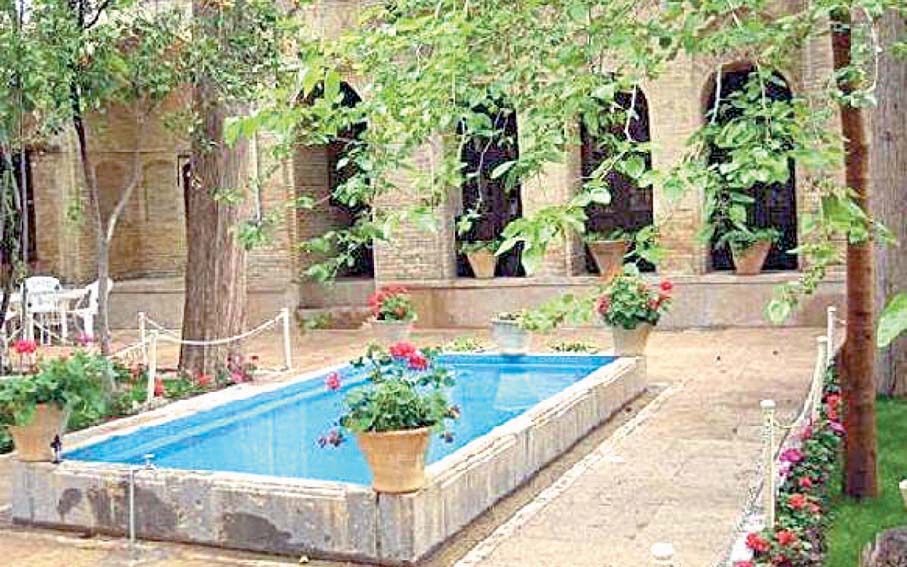 خانه پدری