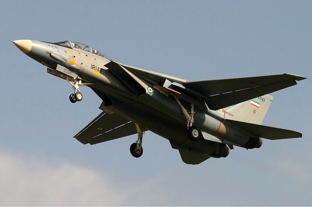جنگنده‌ بی‌نظیری که فقط در آسمان ایران پرواز می‌کند/ عکس