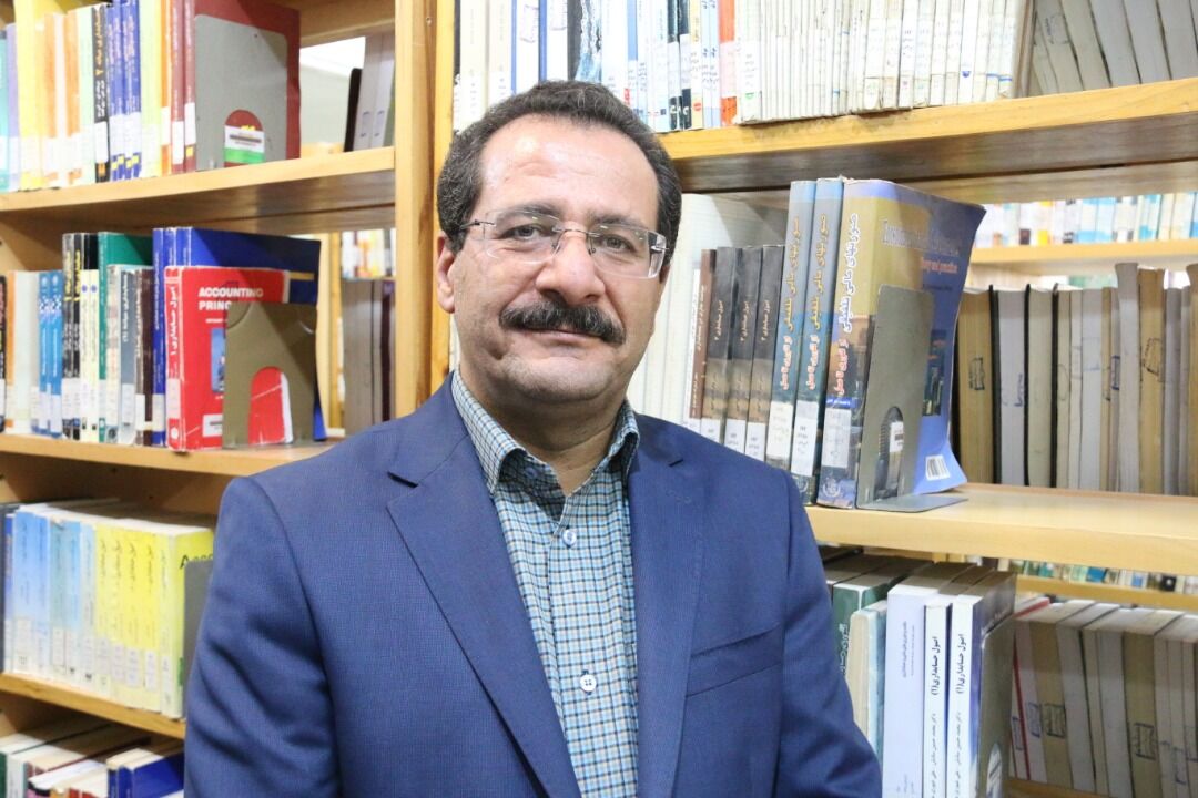 سهراب دل انگیزان